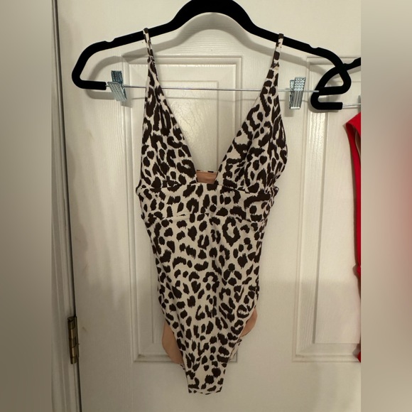 SOLD! —-JCREW SWIMSUIT BUNDLE (SIZE 6) - Picture 7 of 8